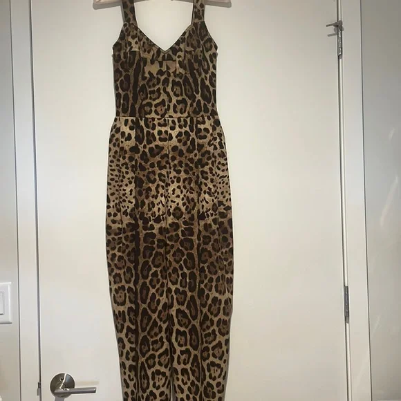 Dolce Gabbana silk leopard 🐆 jumpsuit - Picture 4 of 11